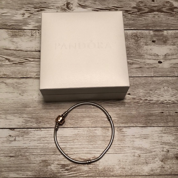 ❌SOLD❌Pandora Silver and Rose Bracelet - Picture 2 of 4